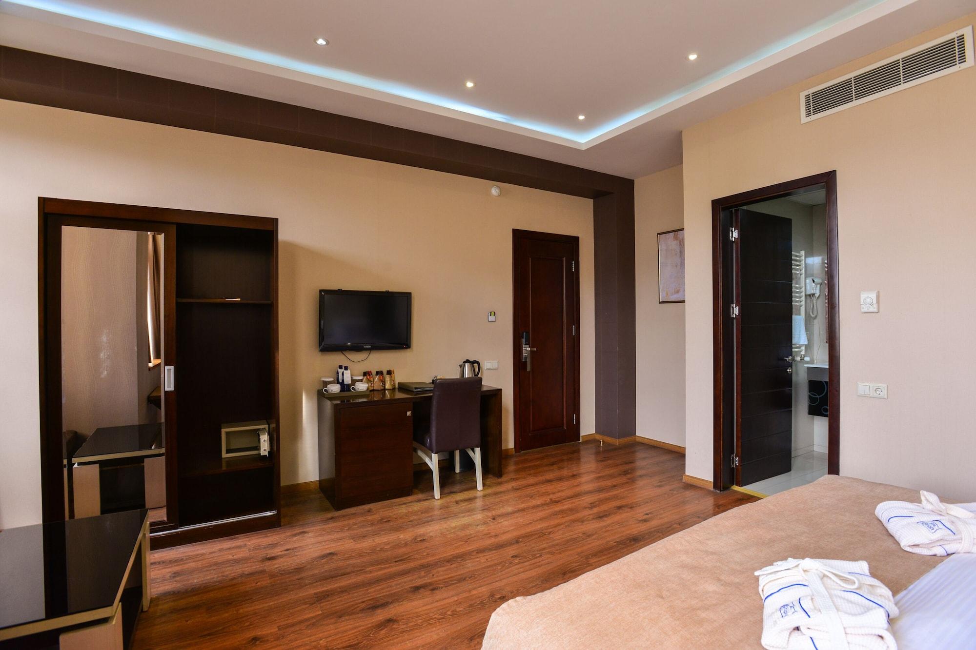 Hotel Orion Τυφλίδα Εξωτερικό φωτογραφία