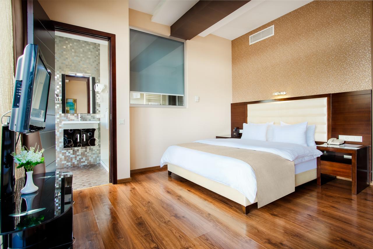 Hotel Orion Τυφλίδα Εξωτερικό φωτογραφία