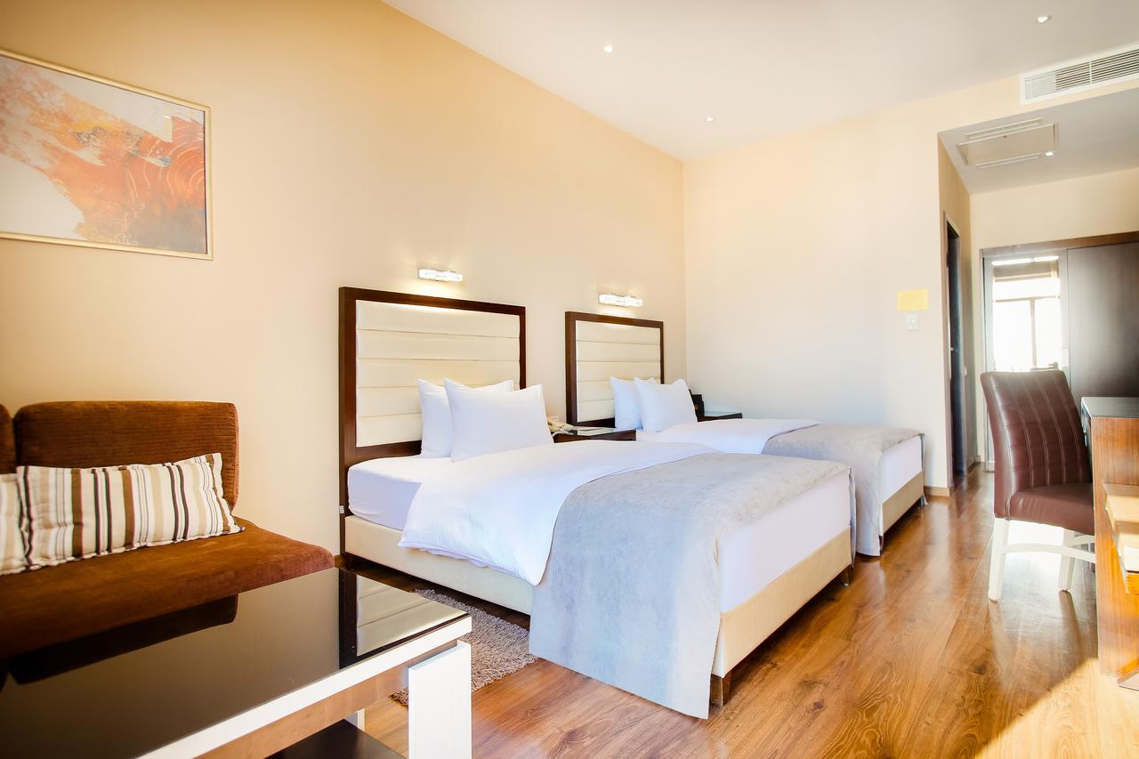 Hotel Orion Τυφλίδα Εξωτερικό φωτογραφία