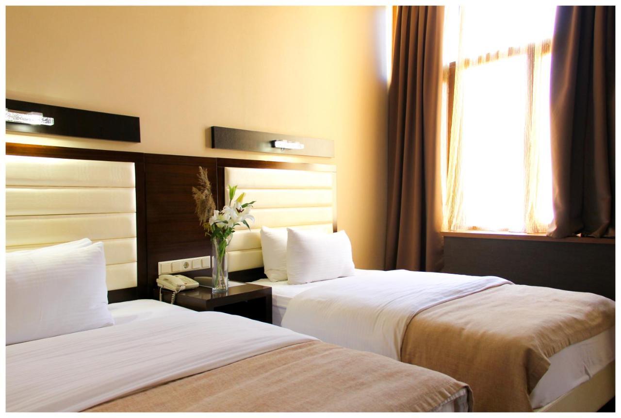 Hotel Orion Τυφλίδα Εξωτερικό φωτογραφία